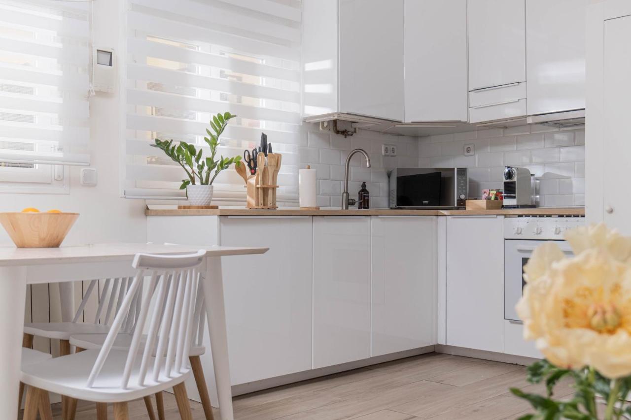 Amazing Apartment In Huertas Madrid Luaran gambar