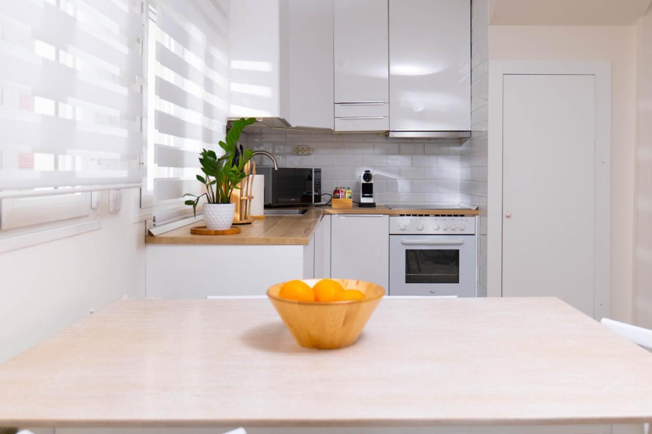 Amazing Apartment In Huertas Madrid Luaran gambar